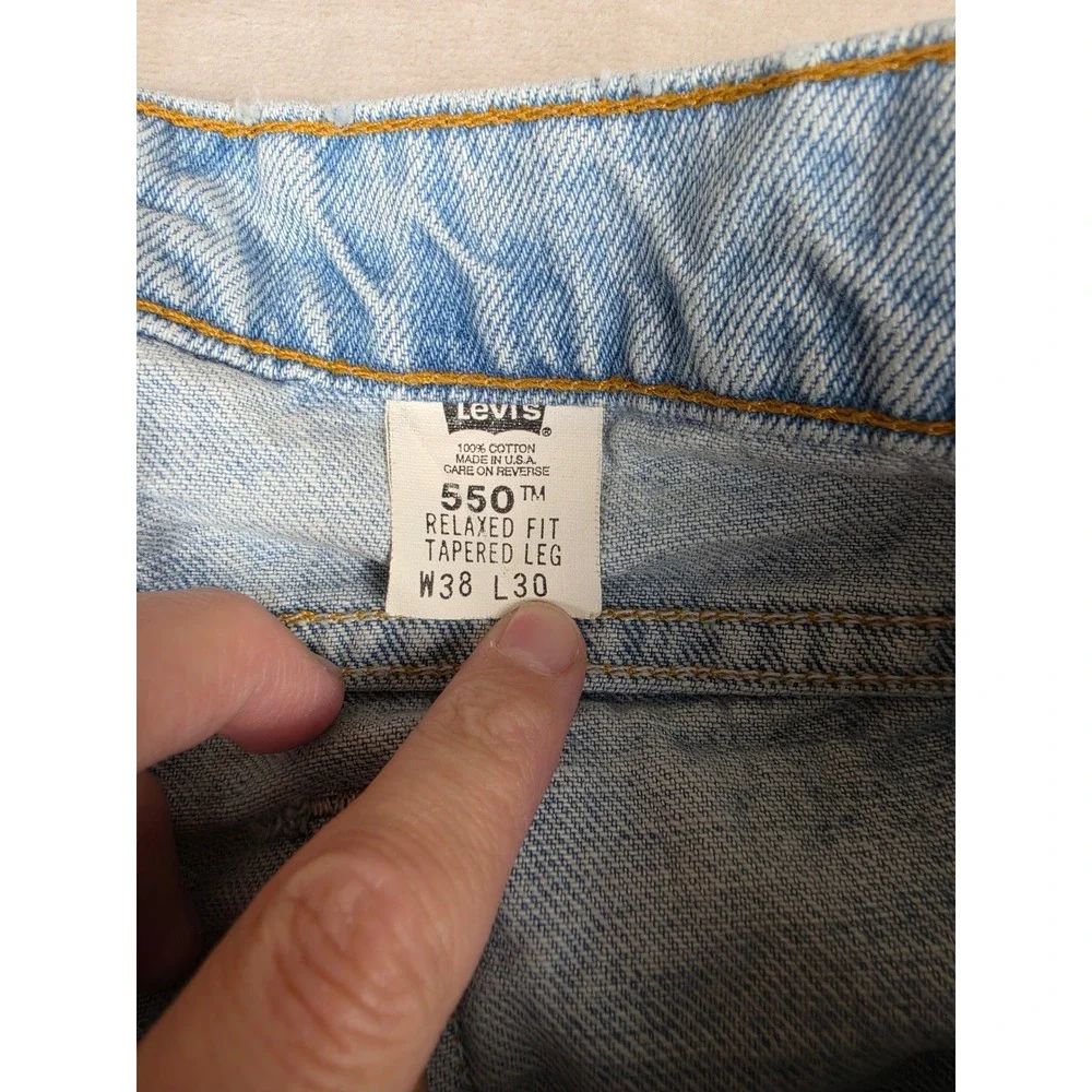 Vintage Levi 550 Relaxed Fit Tapered Leg Jeans Men 38x30 Fit 36x30 USA Made 1995